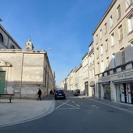 L'escapade 2* : T2 Hyper Centre 40 M De La Place Colbert 公寓 罗什福尔